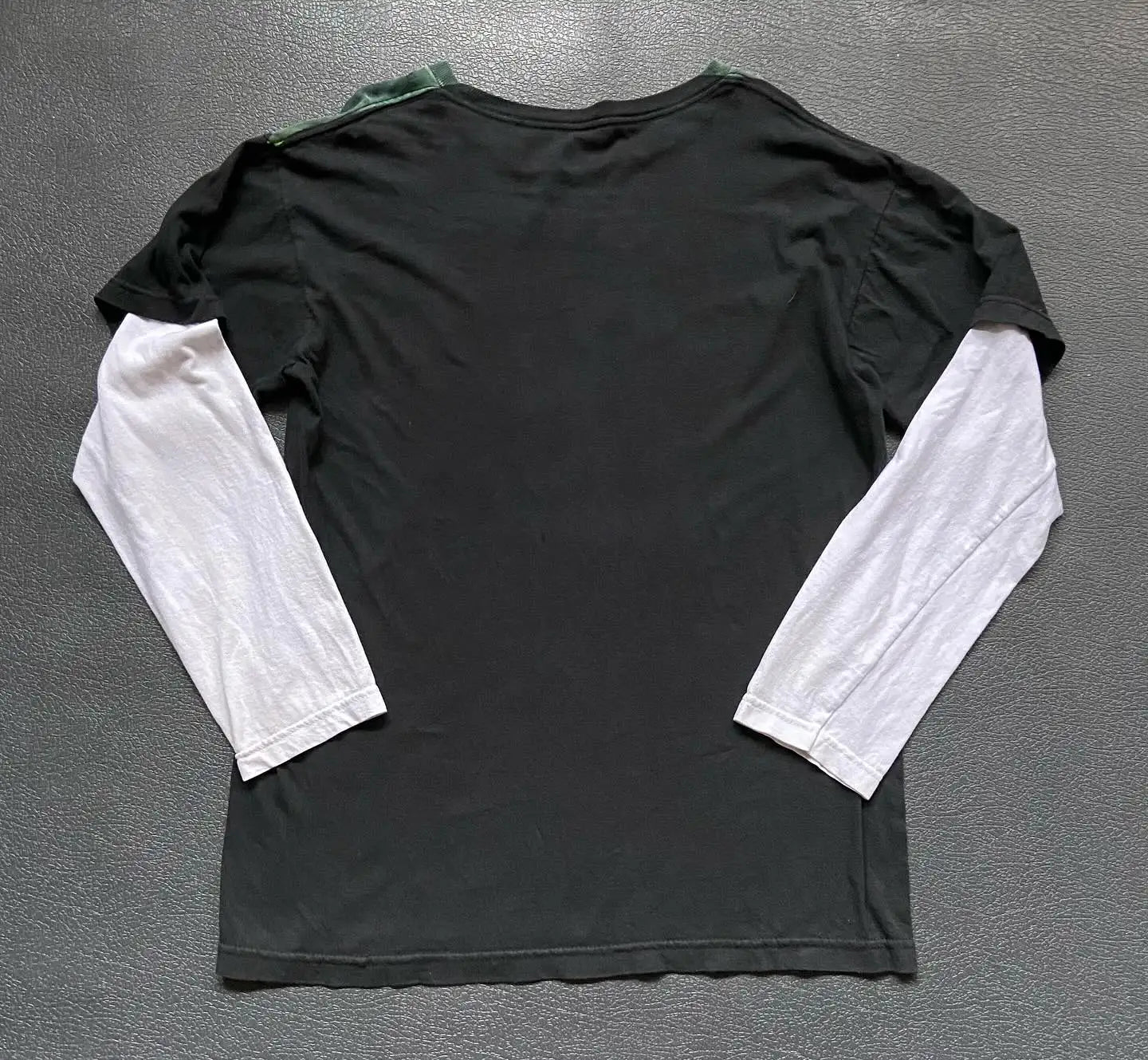 2000s Graphic Tapout T Shirt With Long Sleeve